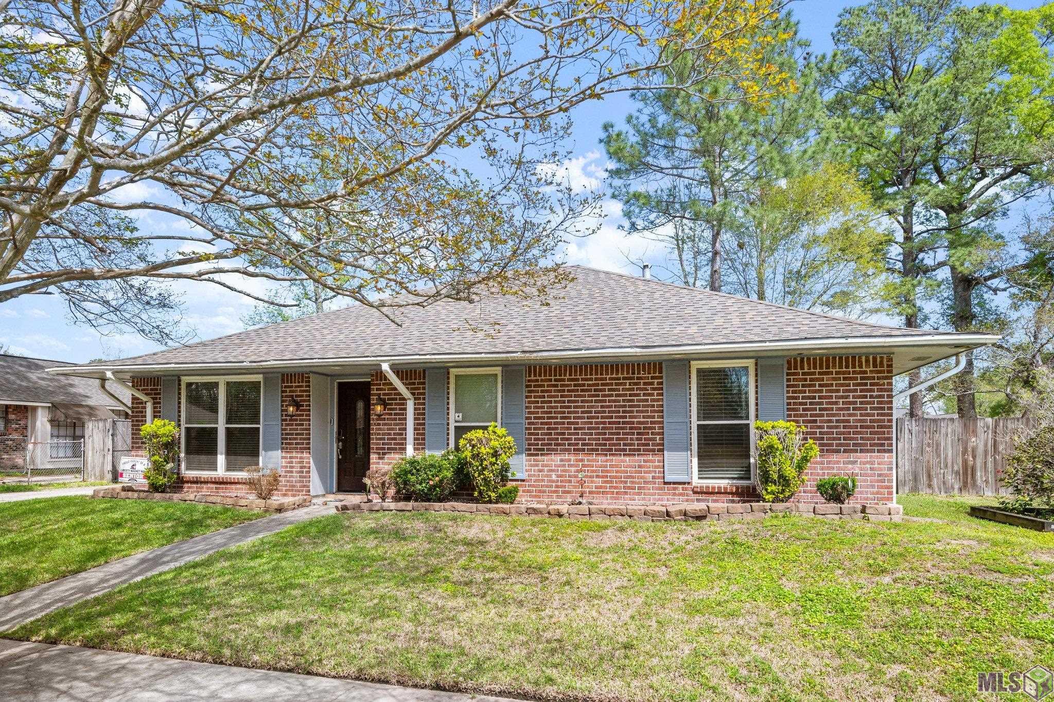 16829 Bonham Avenue Baton Rouge, LA 70816 - Photo 3 of 15