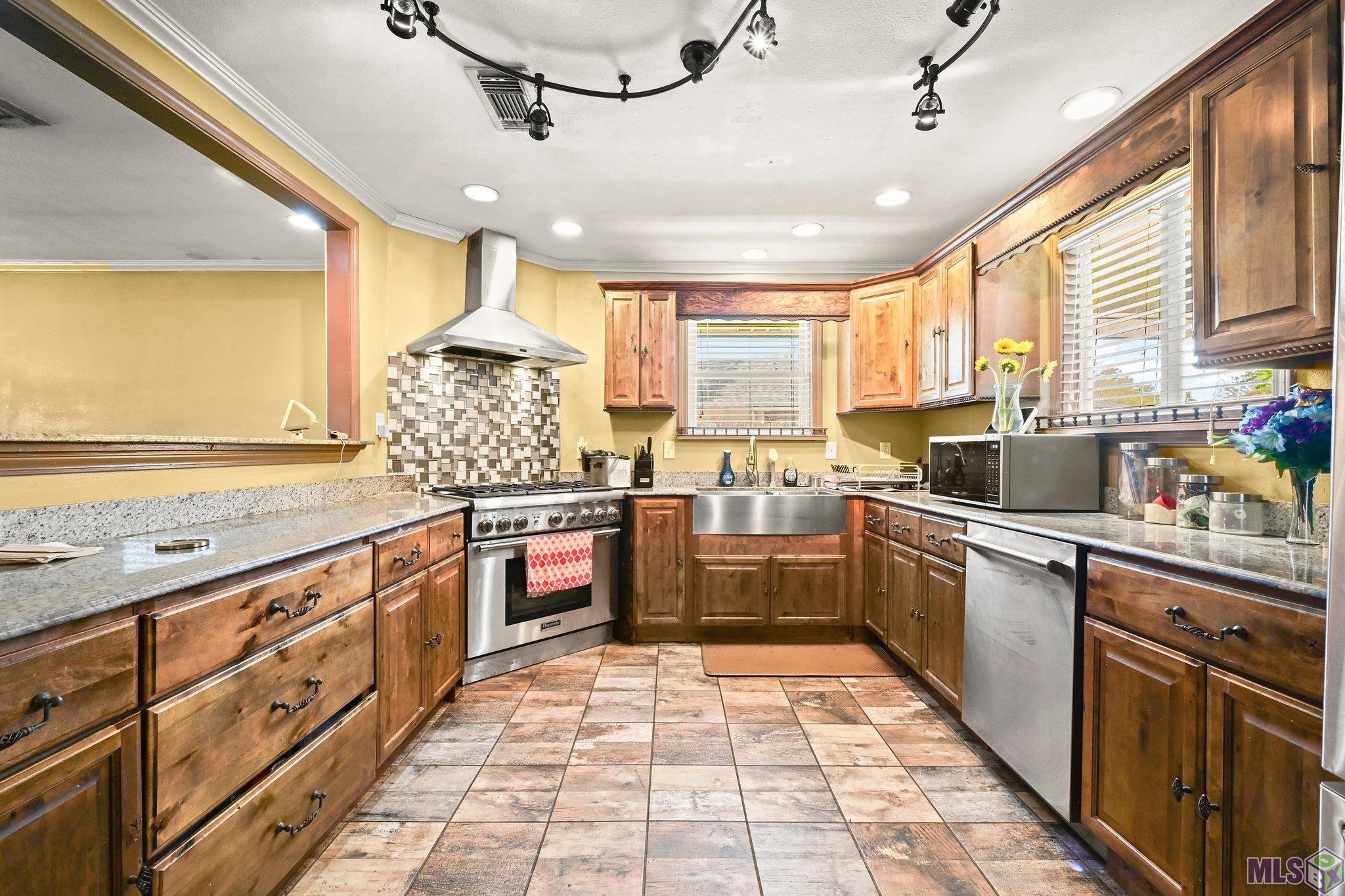 16829 Bonham Avenue Baton Rouge, LA 70816 - Photo 8 of 15