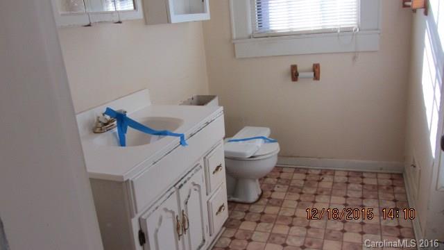 1303 Jackson Road Gastonia, NC 28052 - Photo 3 of 17 Gallery Image 3