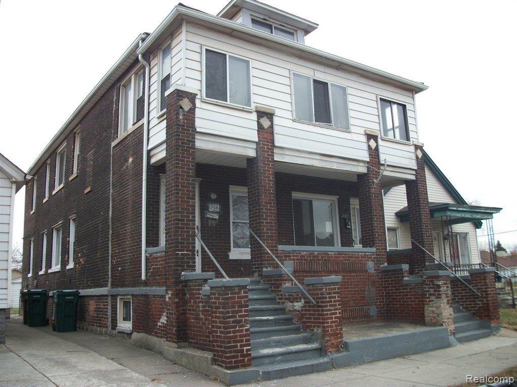261-635589-front3.JPG