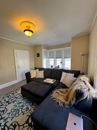 $1,900 | 4 Mansfield Street, Unit 2, Providence, RI 02908
