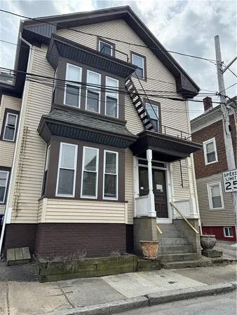 $1,900 | 4 Mansfield Street, Unit 2, Providence, RI 02908