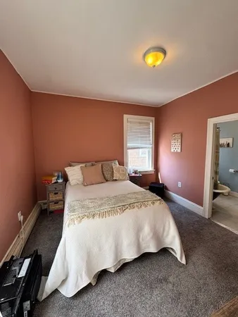 $1,900 | 4 Mansfield Street, Unit 2, Providence, RI 02908