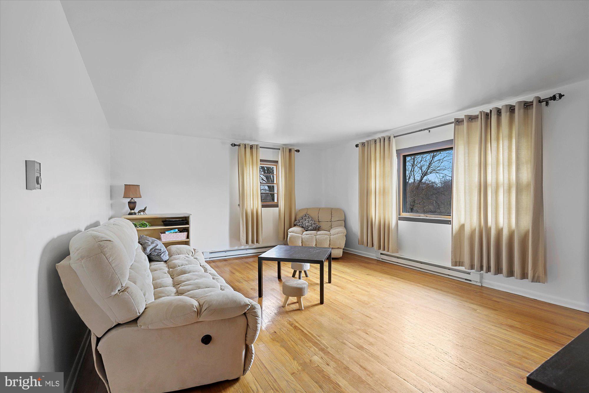 833 Pheasant Road Harrisburg, PA 17112 - Photo 4 of 30 Gallery Image 4