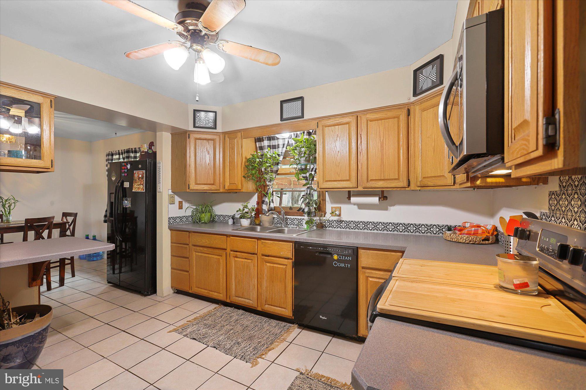 833 Pheasant Road Harrisburg, PA 17112 - Photo 6 of 30 Gallery Image 6