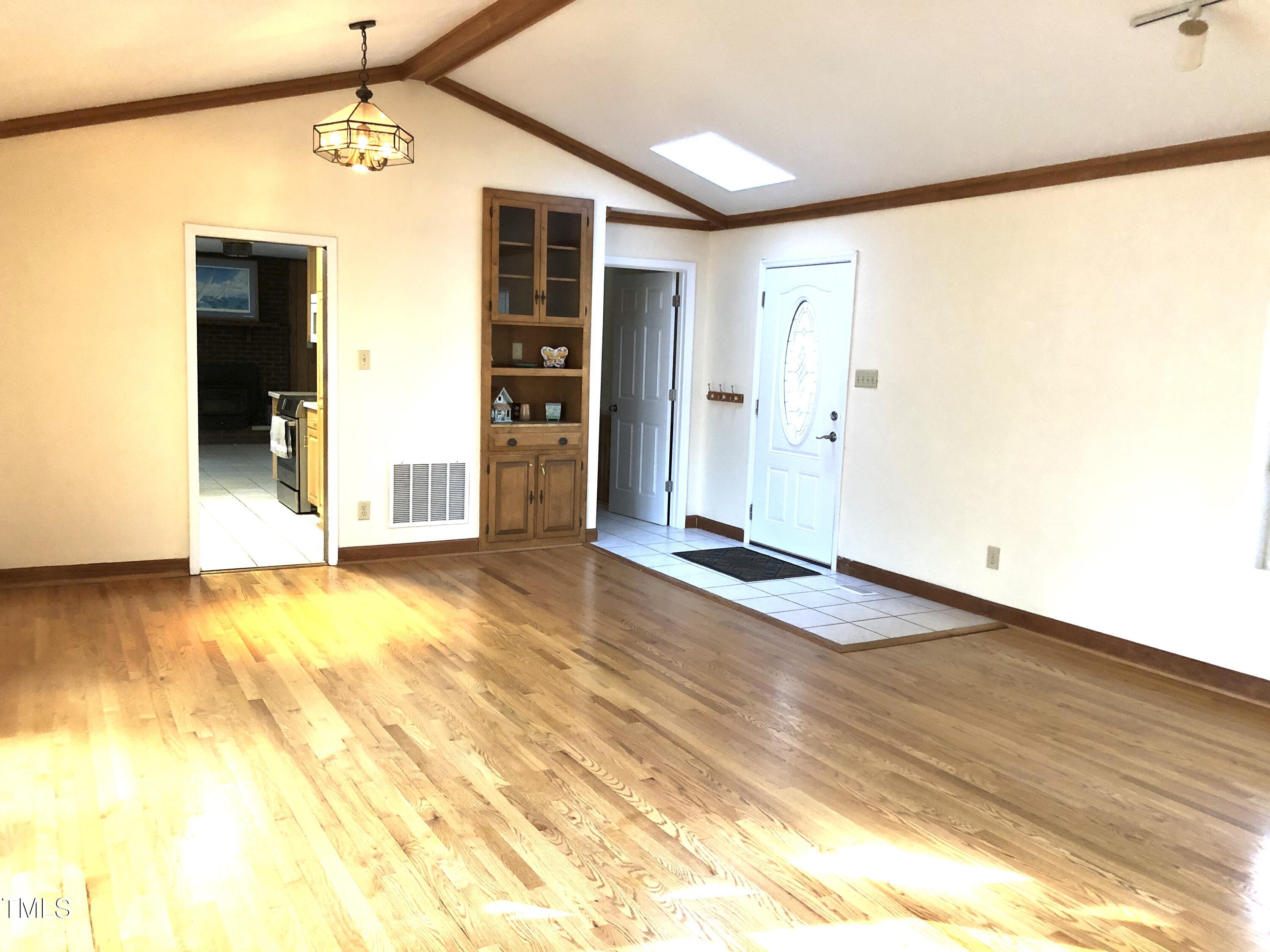 3603 Octavia Street Raleigh, NC 27606 - Photo 3 of 54 004