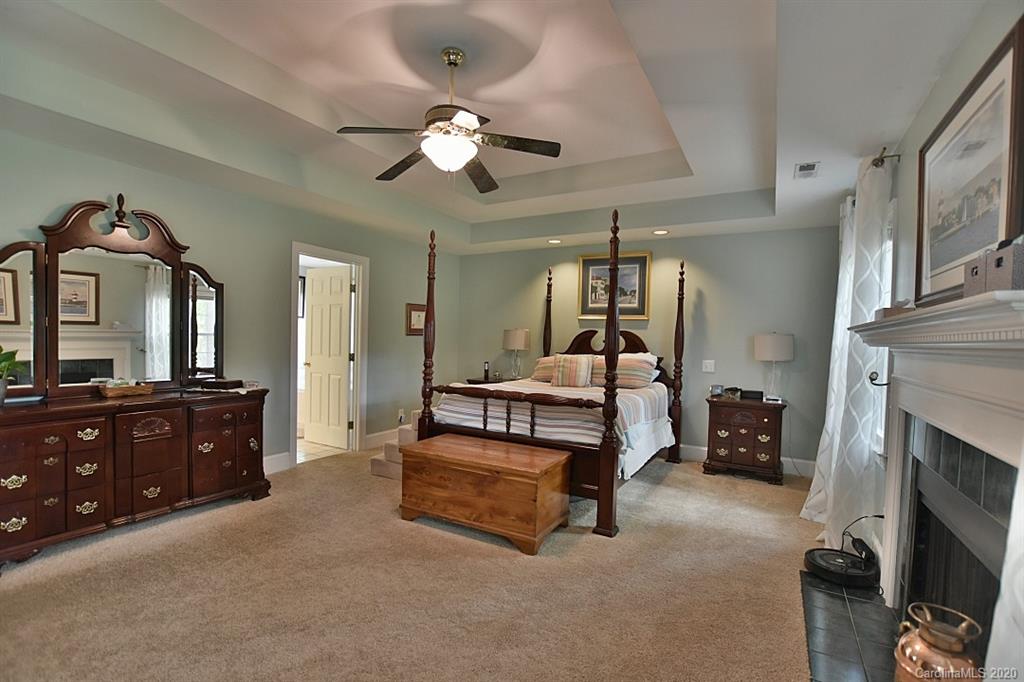 612 Landsdowne Court Fort Mill, SC 29708 - Photo 13 of 28