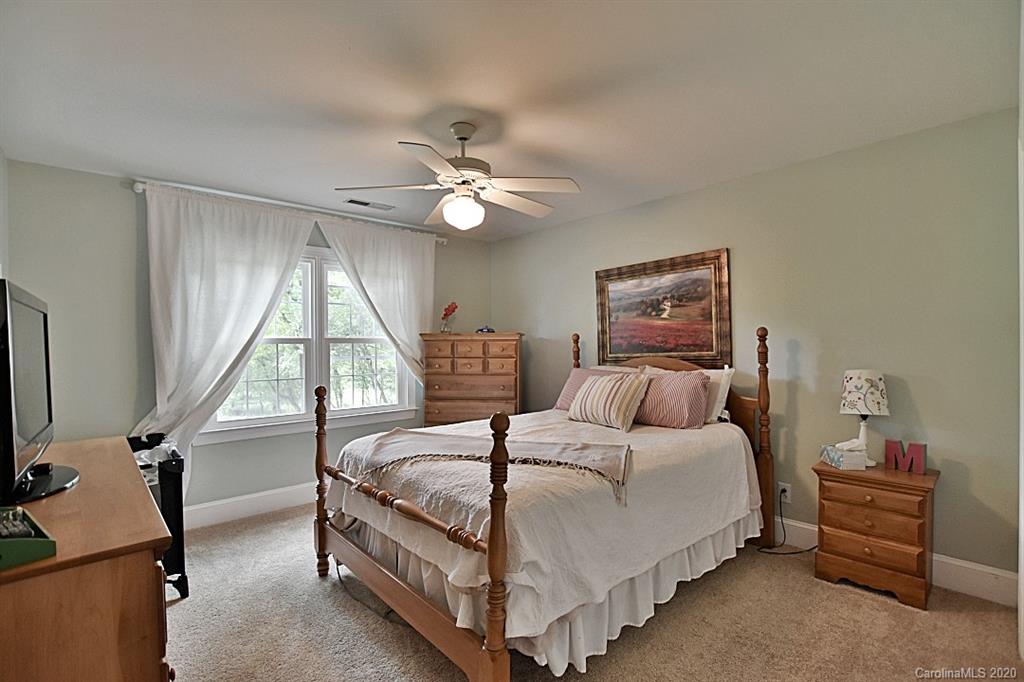 612 Landsdowne Court Fort Mill, SC 29708 - Photo 16 of 28