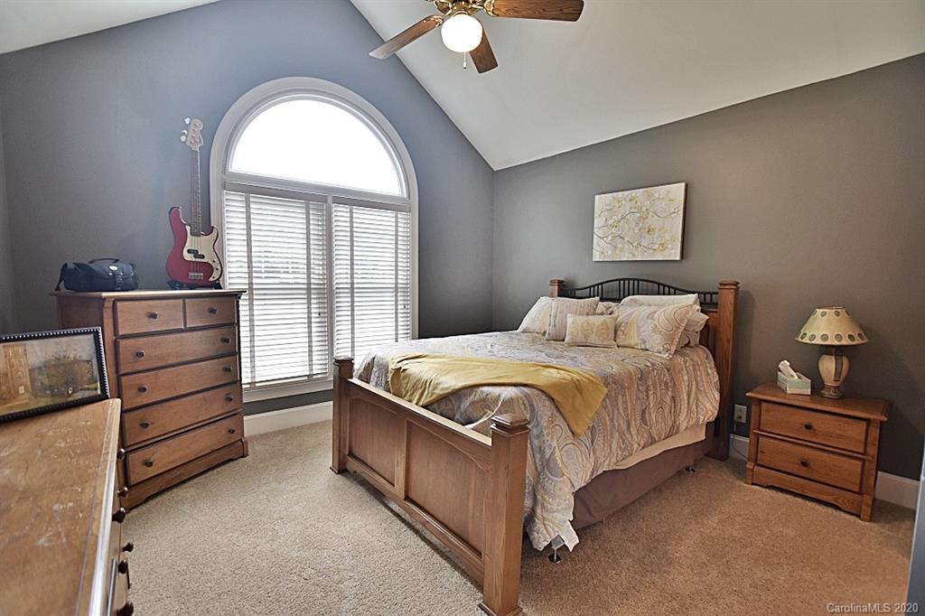612 Landsdowne Court Fort Mill, SC 29708 - Photo 19 of 28