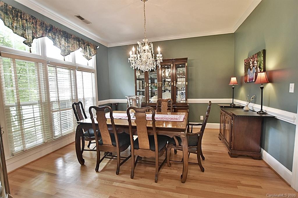 612 Landsdowne Court Fort Mill, SC 29708 - Photo 3 of 28