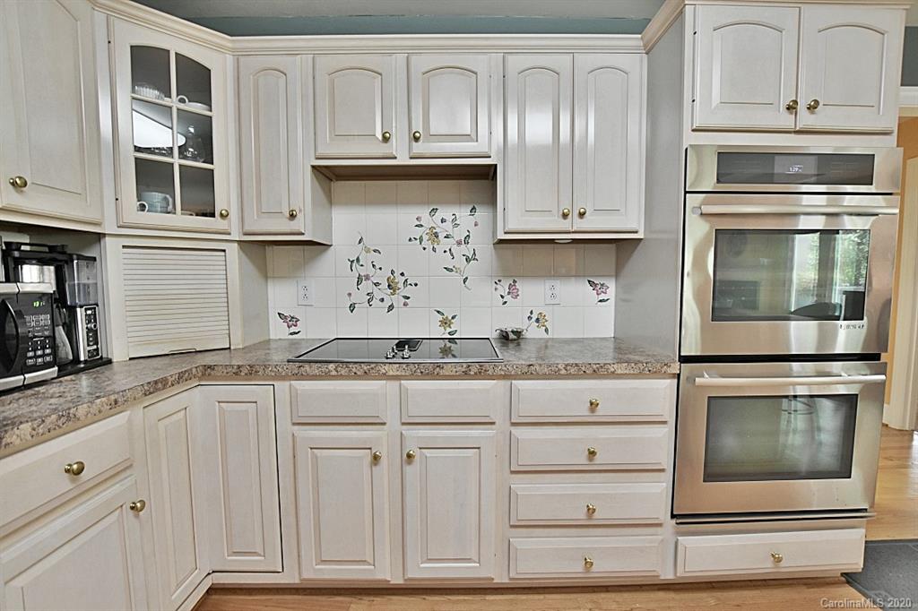612 Landsdowne Court Fort Mill, SC 29708 - Photo 9 of 28