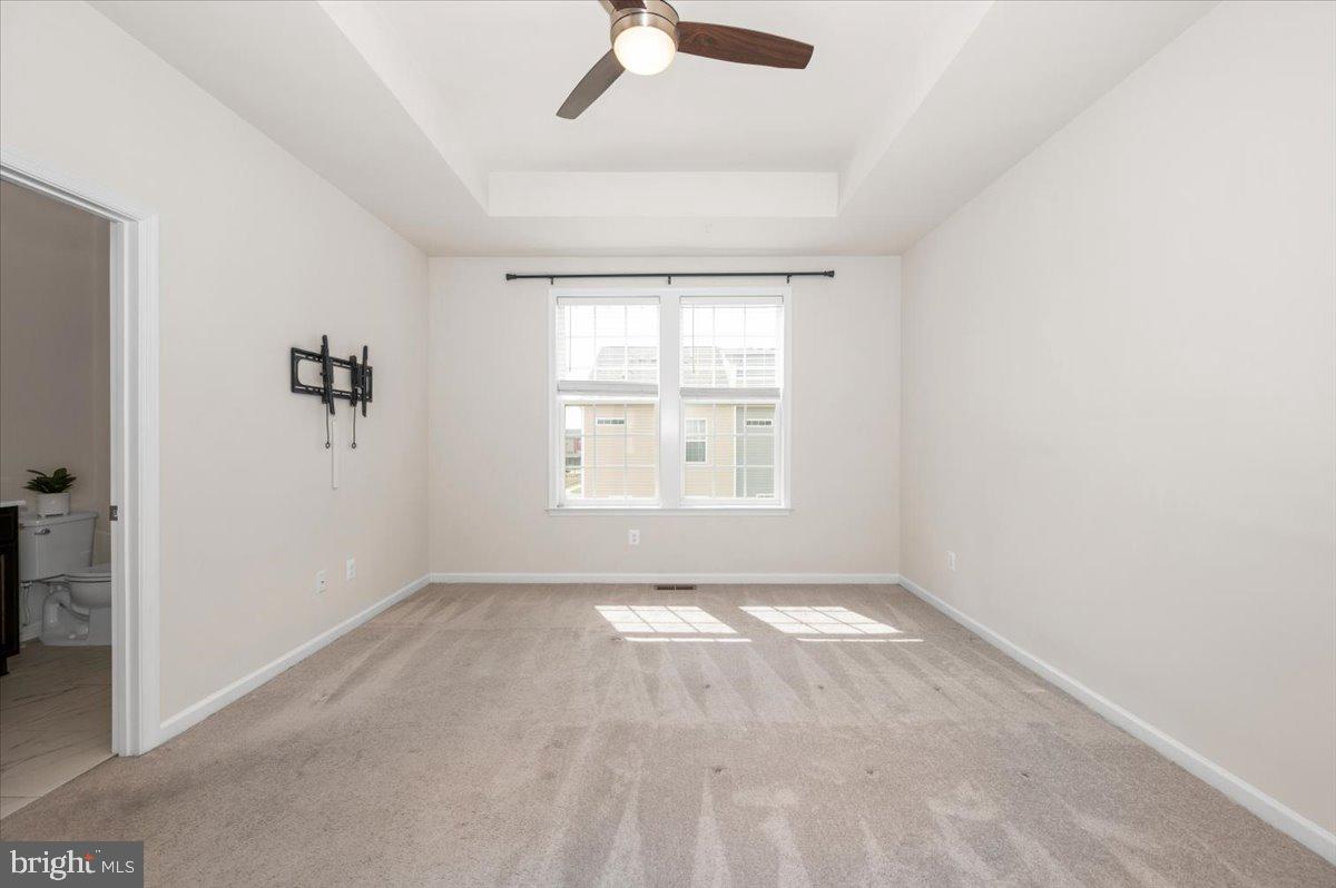 324 Spring Bank Way Frederick, MD 21701 - Photo 24 of 50 Tray Ceiling