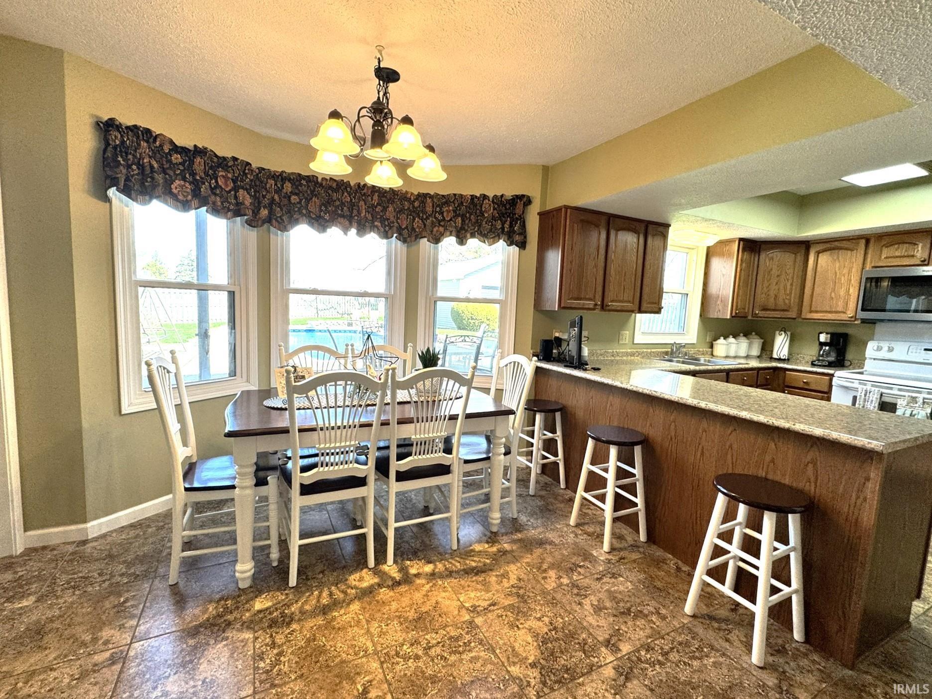 1480 West Forest Lane Marion, IN 46952 - Photo 3 of 35