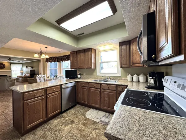 $350,000 | 1480 West Forest Lane, Marion, IN 46952