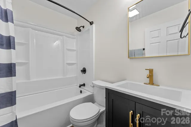 $324,900 | 83 Hillside Street, Franklin, NC 28734