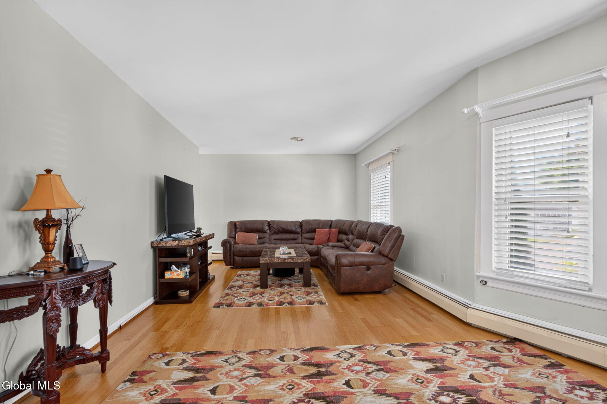 17 Osborne Road Colonie, NY 12205 - Photo 10 of 47 Living Room