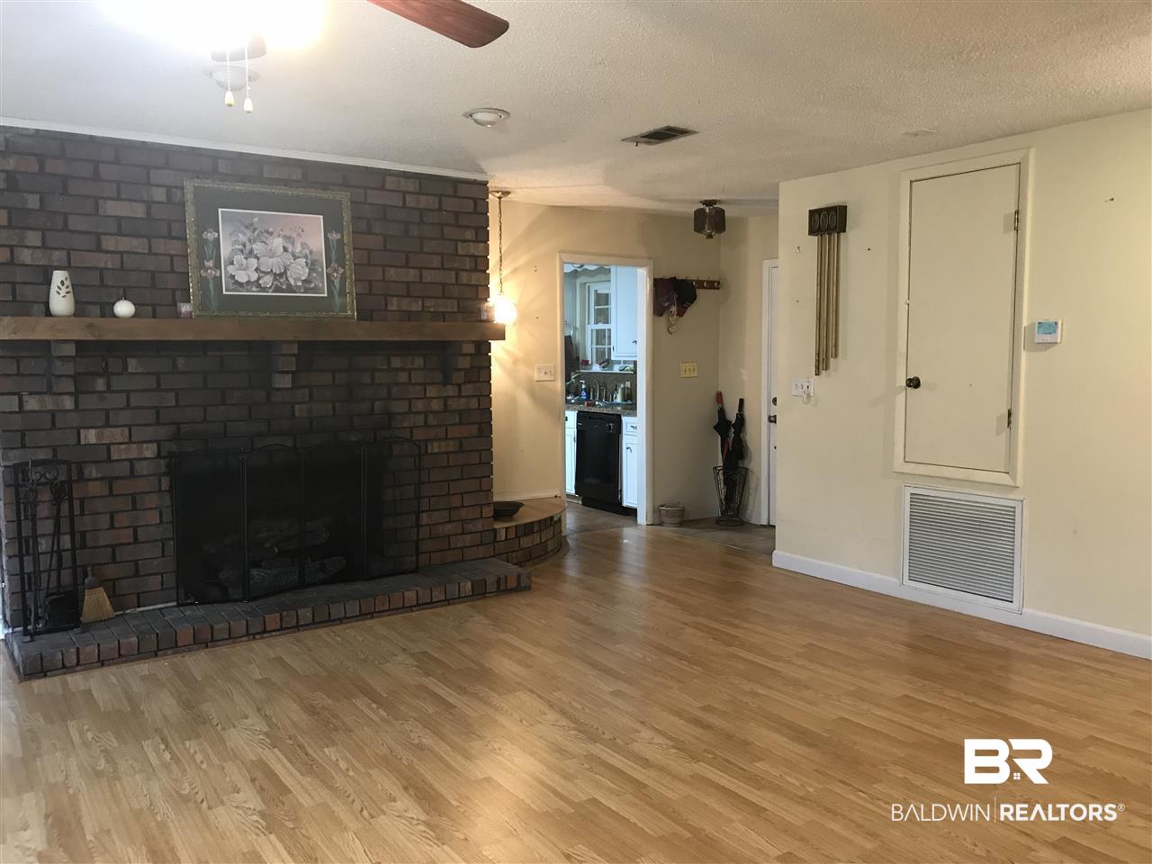 804 East Greenwood Road Summerdale, AL 36580 - Photo 4 of 17