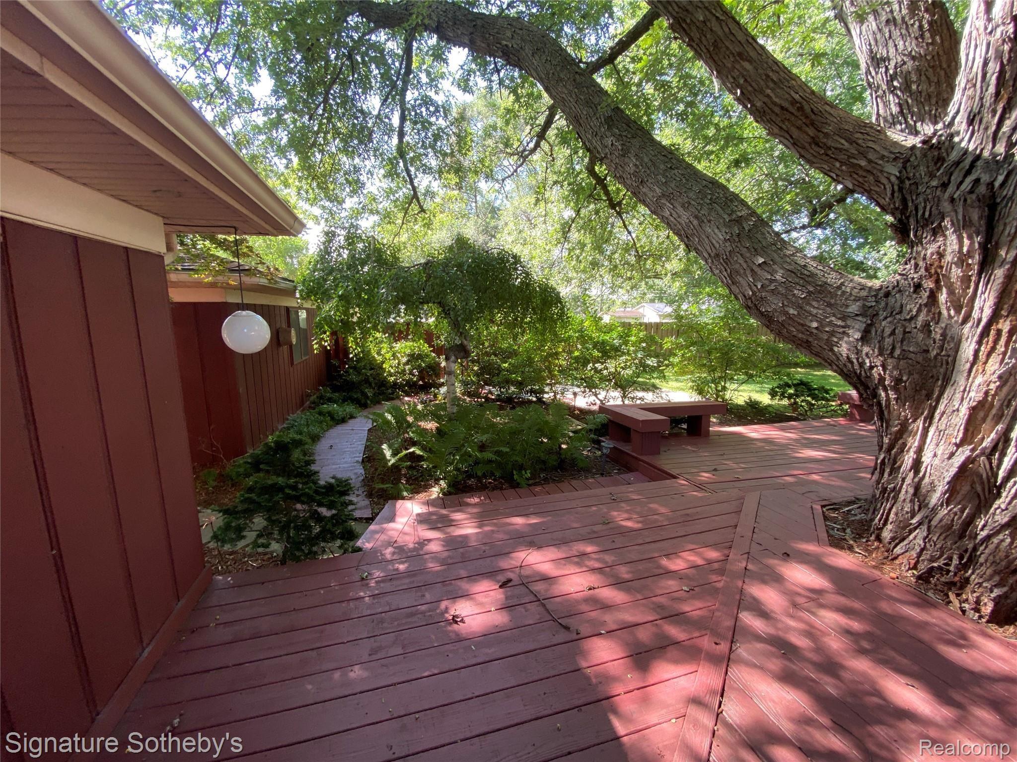 6434 Greer Road West Bloomfield, MI 48324 - Photo 18 of 30 18.JPG