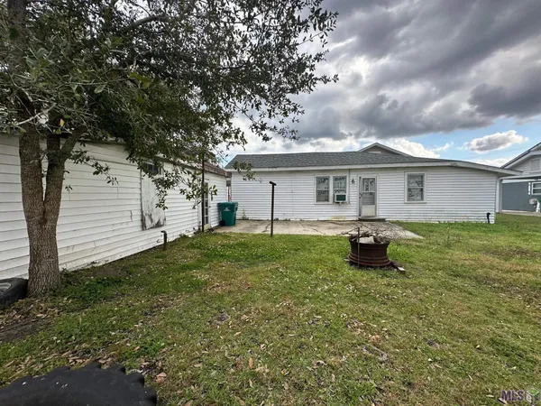 $245,000 | 809 Highway 20, Thibodaux, LA 70301