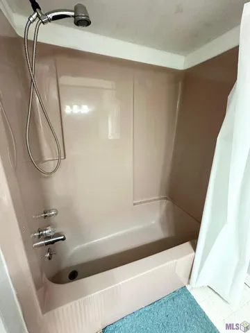 $253,500 | 809 Highway 20, Thibodaux, LA 70301