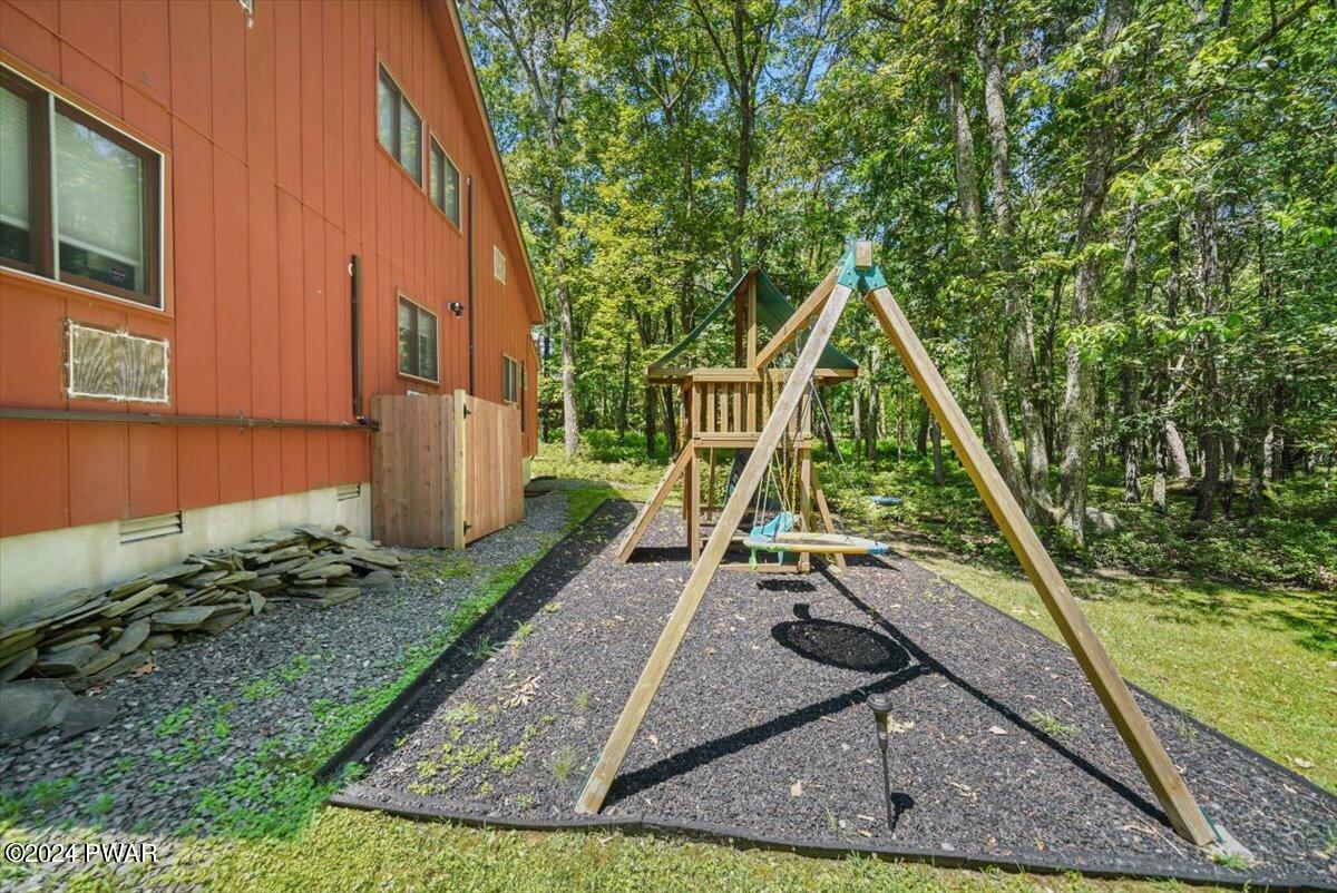 226 Maple Ridge Drive Hawley, PA 18428 - Photo 29 of 38