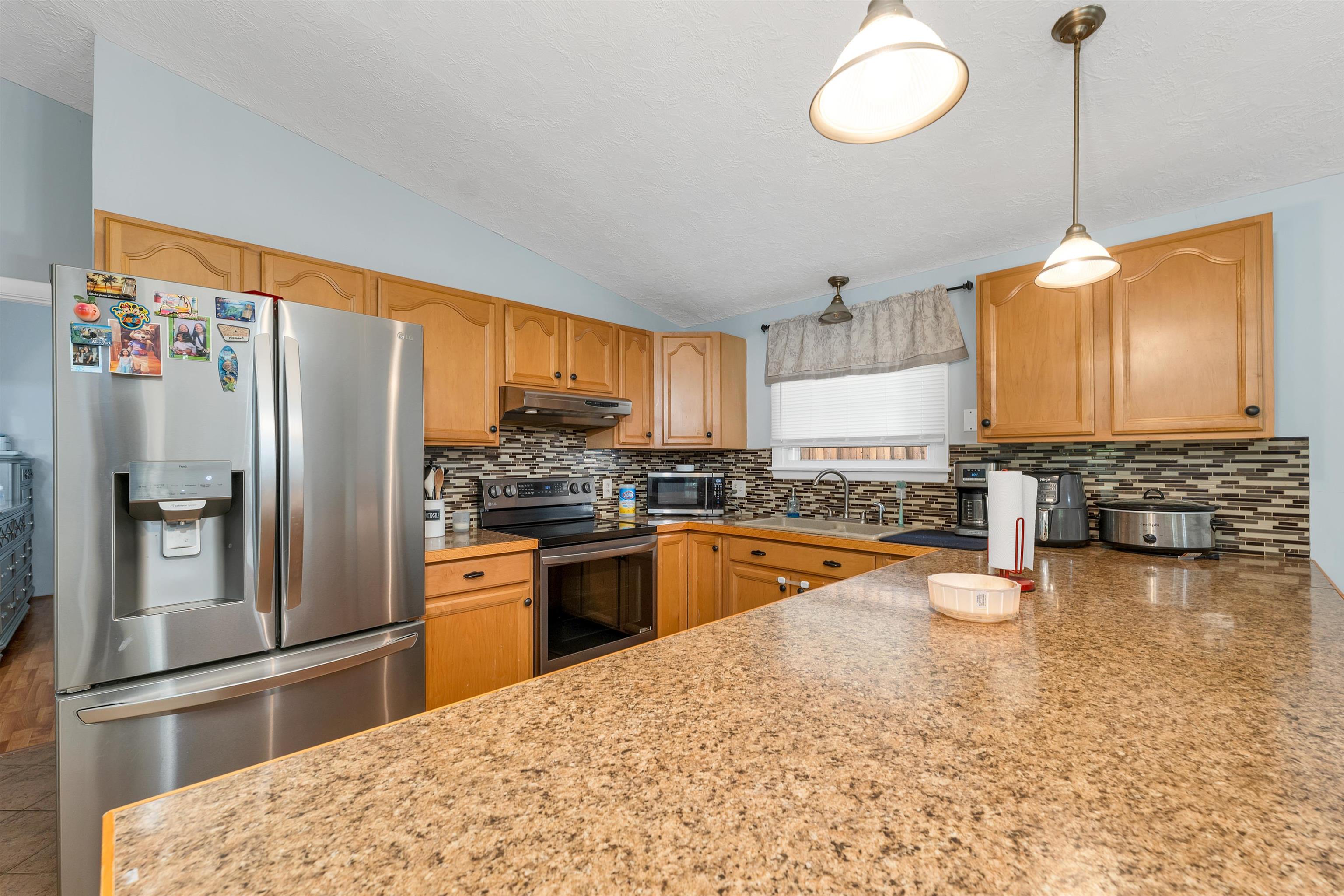 4 Johns Drive, Unit A Hooksett, NH 03106 - Photo 4 of 40