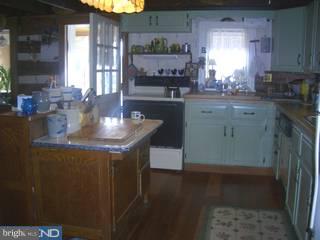 1096 State Road Lincoln University, PA 19352 - Photo 5 of 6 Gallery Image 5