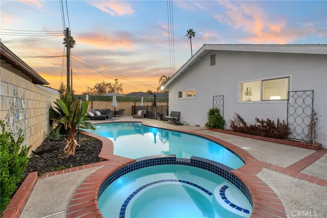 $1,065,000 | 225 South Feldner Road, Orange, CA 92868