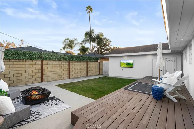 $1,065,000 | 225 South Feldner Road, Orange, CA 92868