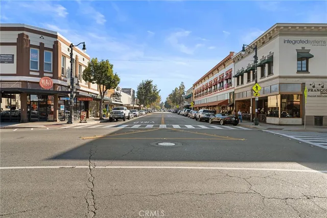 $1,065,000 | 225 South Feldner Road, Orange, CA 92868