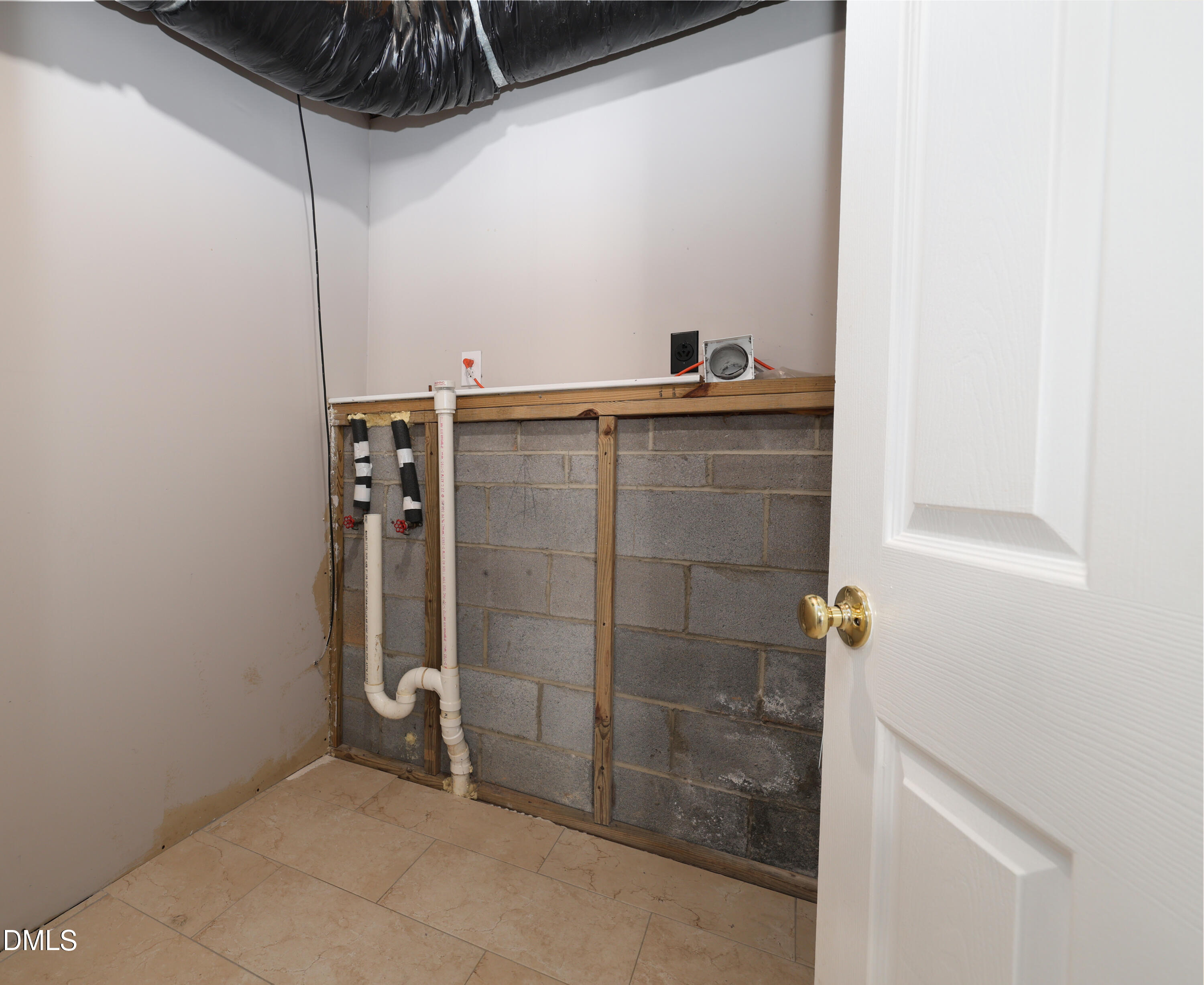 3011 Elk Ridge Road Durham, NC 27712 - Photo 53 of 68 a bathroom with a shower