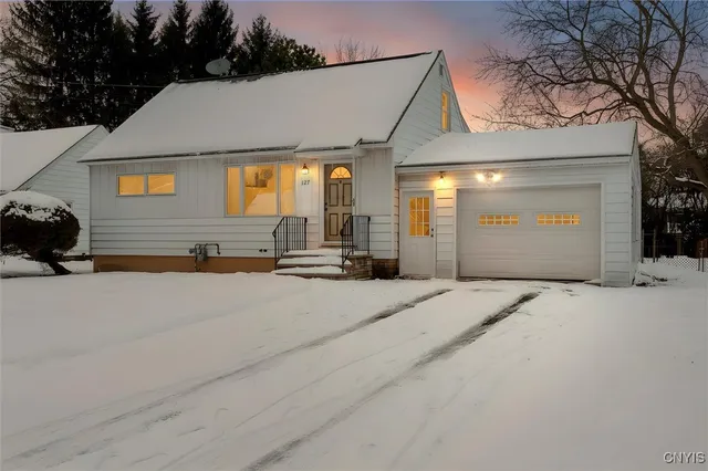 $209,900 | 127 Savaria Drive, Geddes, NY 13209