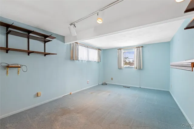 $209,900 | 127 Savaria Drive, Geddes, NY 13209