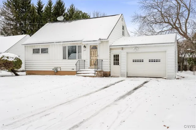 $209,900 | 127 Savaria Drive, Geddes, NY 13209