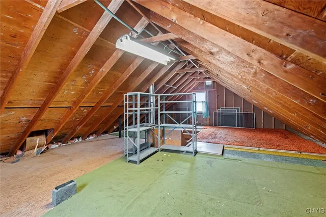 $209,900 | 127 Savaria Drive, Geddes, NY 13209