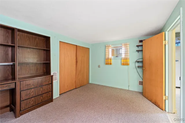 $209,900 | 127 Savaria Drive, Geddes, NY 13209