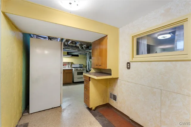 $209,900 | 127 Savaria Drive, Geddes, NY 13209