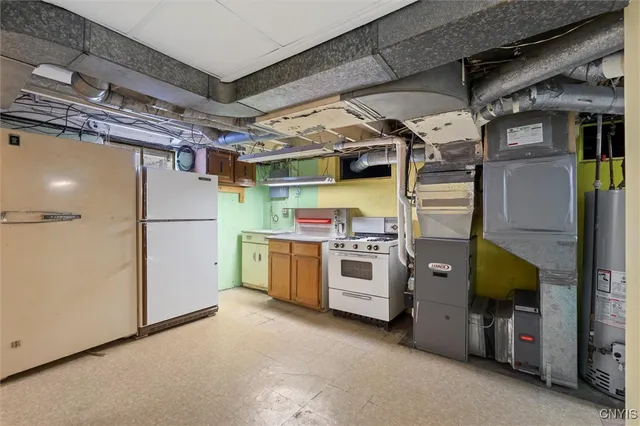 $209,900 | 127 Savaria Drive, Geddes, NY 13209