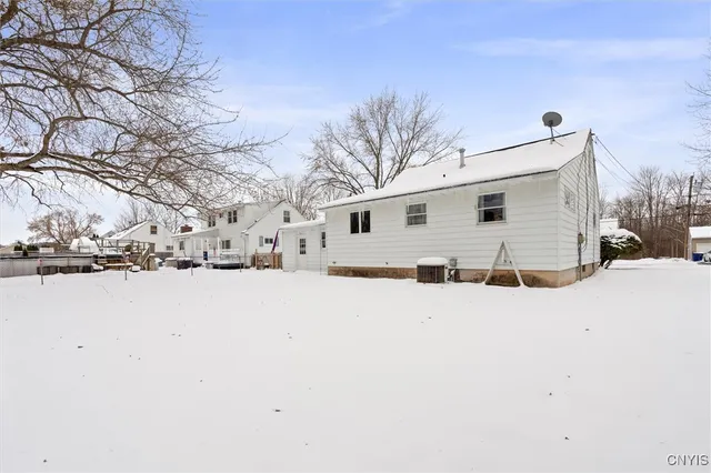 $209,900 | 127 Savaria Drive, Geddes, NY 13209