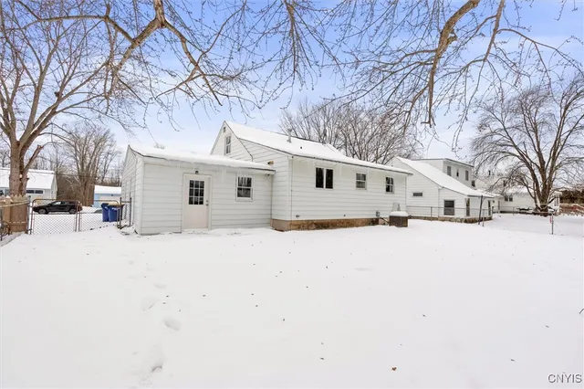 $209,900 | 127 Savaria Drive, Geddes, NY 13209