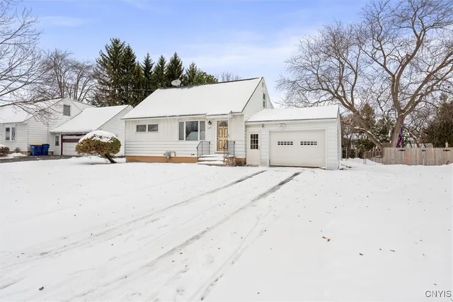 $209,900 | 127 Savaria Drive, Geddes, NY 13209