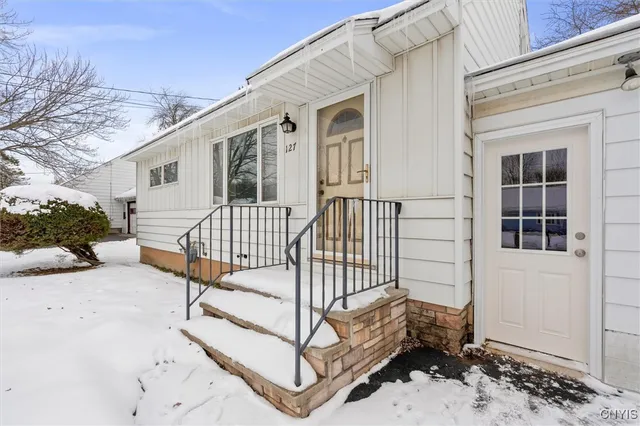 $209,900 | 127 Savaria Drive, Geddes, NY 13209