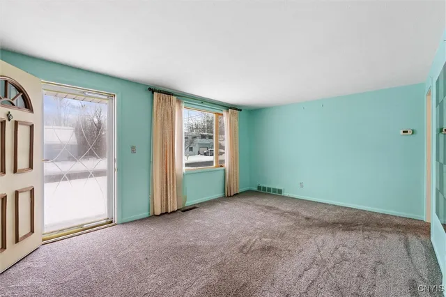 $209,900 | 127 Savaria Drive, Geddes, NY 13209