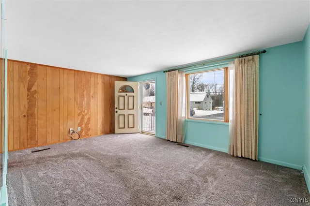 $209,900 | 127 Savaria Drive, Geddes, NY 13209