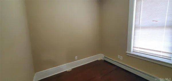 $2,600 | 197 Winnikee Avenue, Unit 2, Poughkeepsie, NY 12601