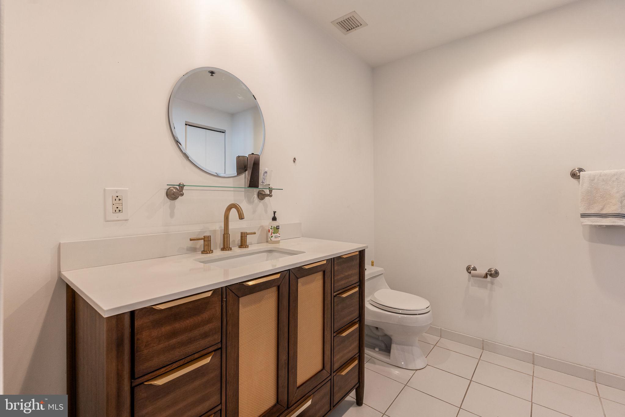 1352 South Street, Unit 508 Philadelphia, PA 19147 - Photo 18 of 31