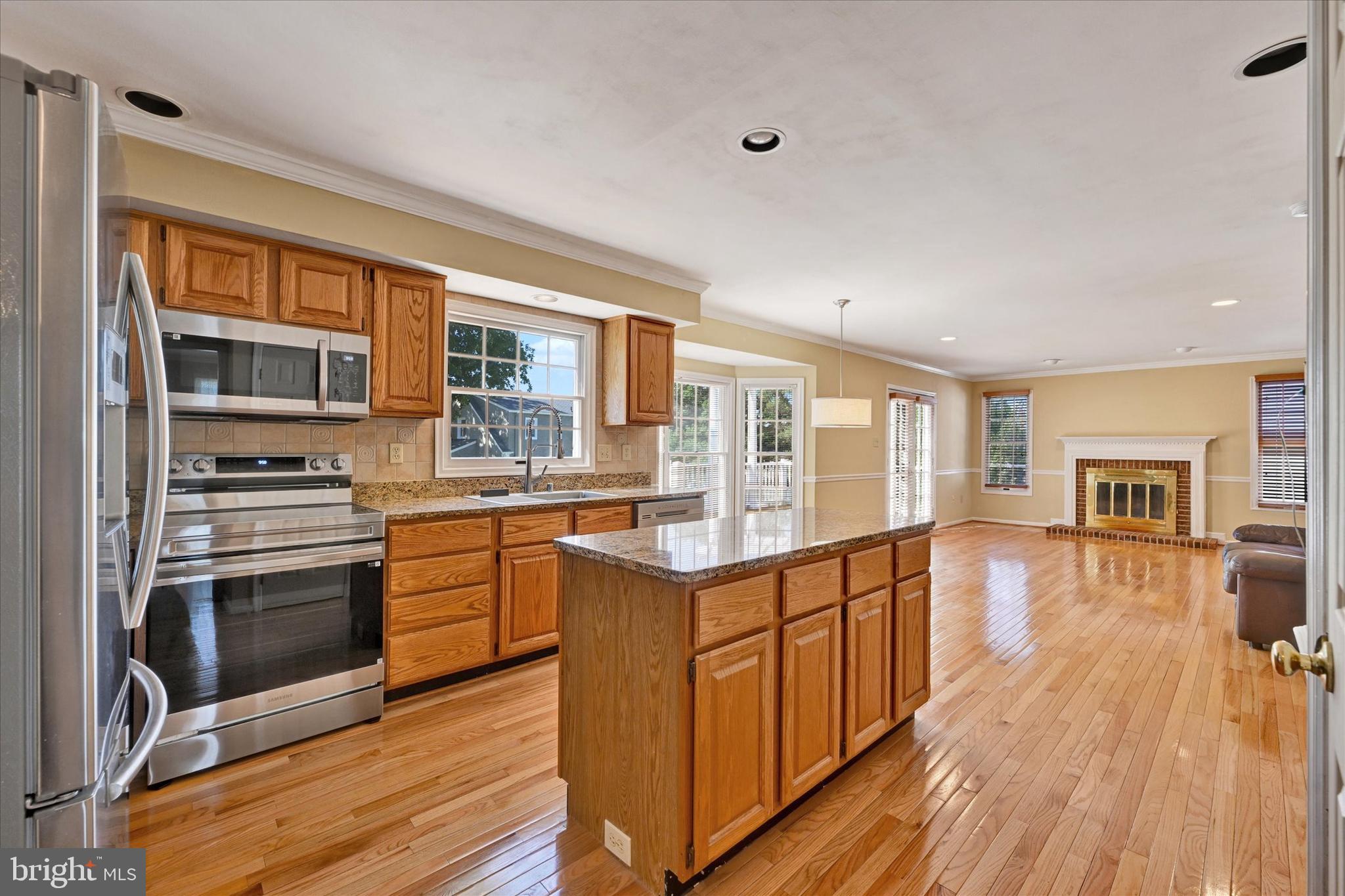 14003 Forest Ridge Drive North Potomac, MD 20850 - Photo 13 of 36 Kitchen Island