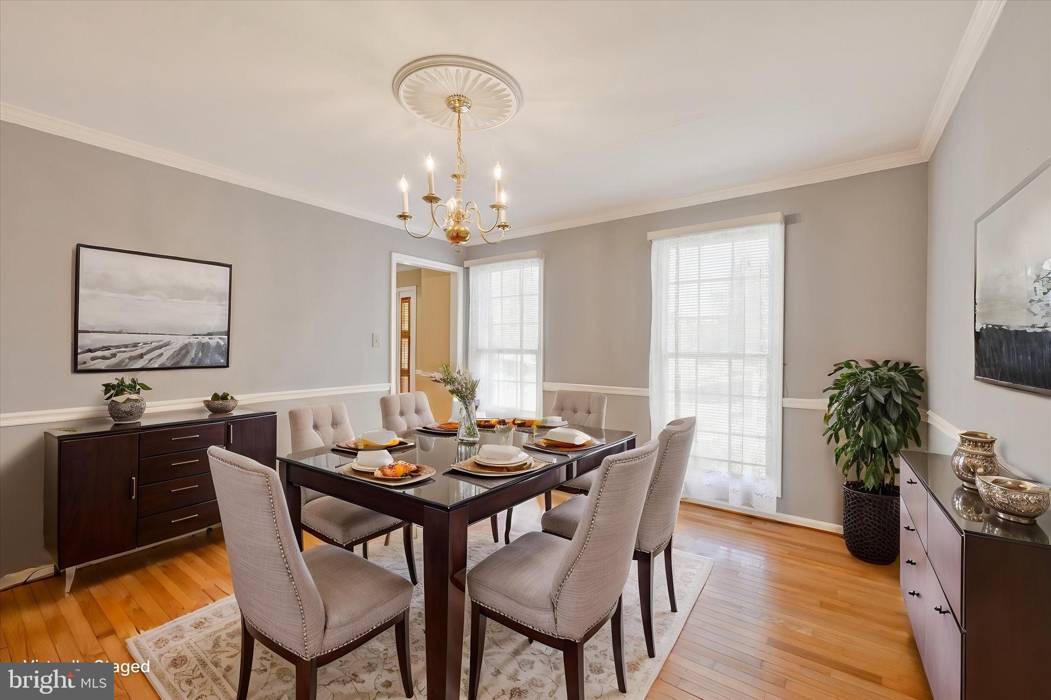 14003 Forest Ridge Drive North Potomac, MD 20850 - Photo 16 of 36 Dinning room