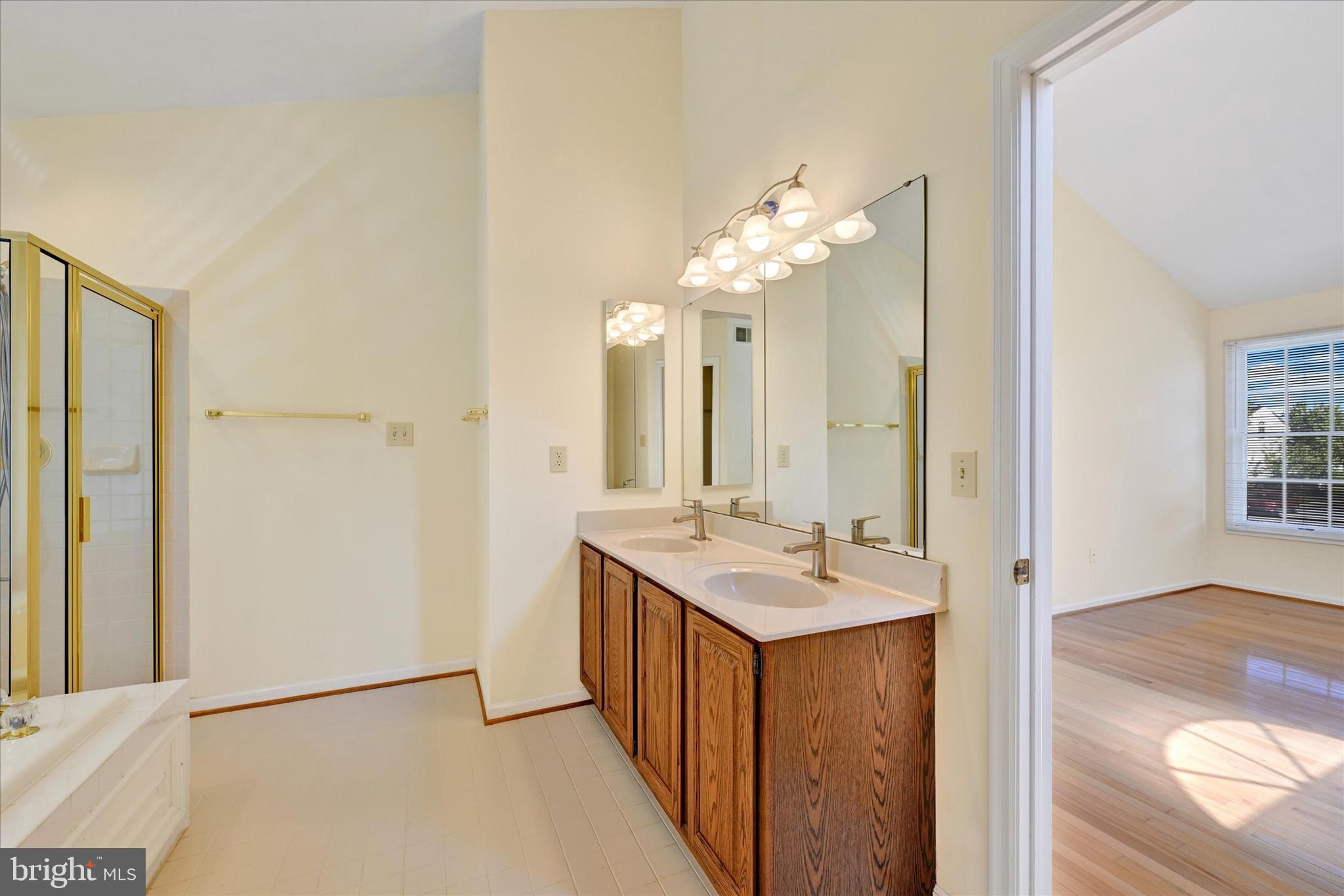 14003 Forest Ridge Drive North Potomac, MD 20850 - Photo 28 of 36 Bathroom