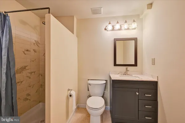 $995,000 | 14003 Forest Ridge Drive, North Potomac, MD 20850